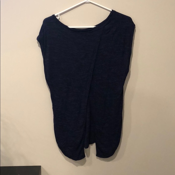 Aritzia blouse - Picture 2 of 4